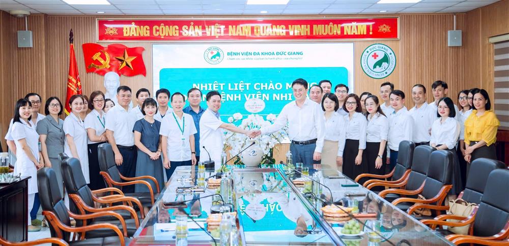 BỆNH VIỆN ĐA KHOA ĐỨC GIANG ĐÓN TIẾP ĐOÀN CÔNG TÁC BỆNH VIỆN NHI HÀ NỘI – THẮT CHẶT HỢP TÁC, CHIA SẺ KINH NGHIỆM CHUYÊN MÔN